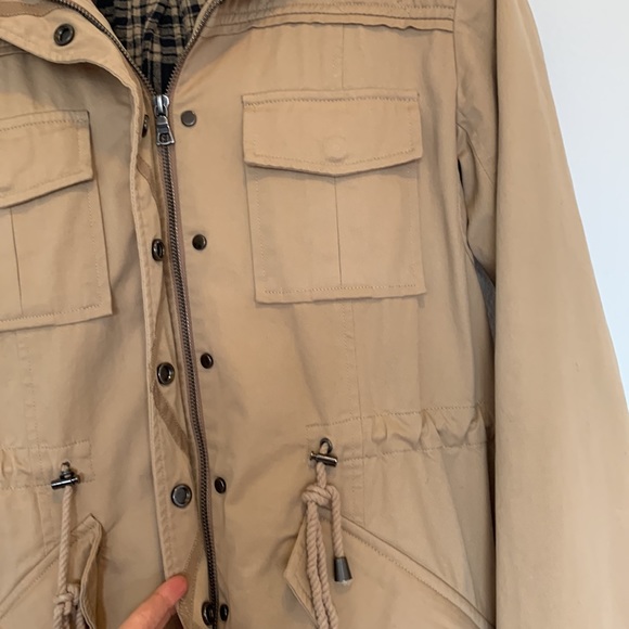 Alice + Olivia tan jacket with flannel lining - Picture 2 of 5